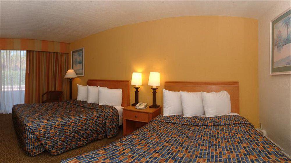 Days Inn By Wyndham Neptune Beach Jacksonville Beach Ngoại thất bức ảnh