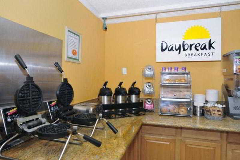 Days Inn By Wyndham Neptune Beach Jacksonville Beach Ngoại thất bức ảnh